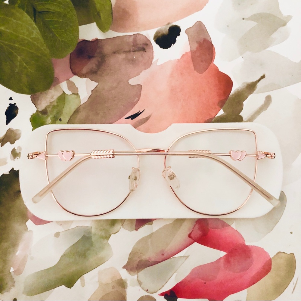 Heart & arrow frame glasses - Picture 4 of 6